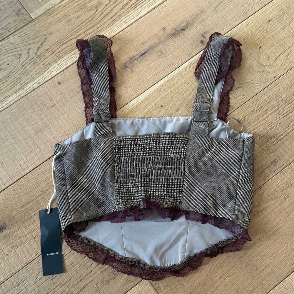 Tilly's Brown Plaid Crop Top with Ruffle Detail Sz XS - Picture 3 of 4